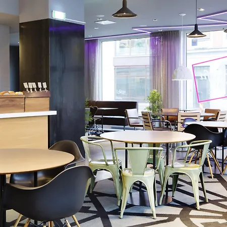 Comfort Borsparken Hotell 3*